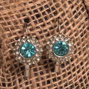 Earrings with turquoise and crystals